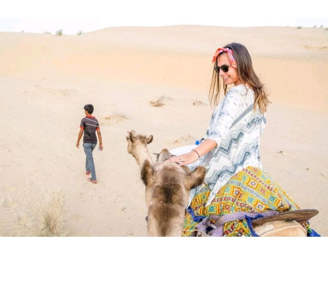 Golden Sandstone Hotel Desert Safari Camp Jaisalmer Esterno foto