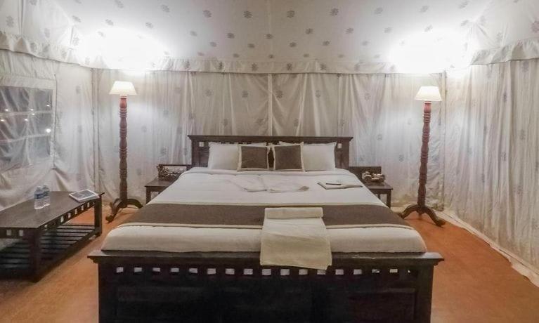 Golden Sandstone Hotel Desert Safari Camp Jaisalmer Esterno foto